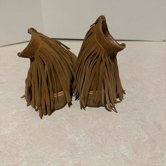 Women’s fringe bootie - Picture 4 of 8